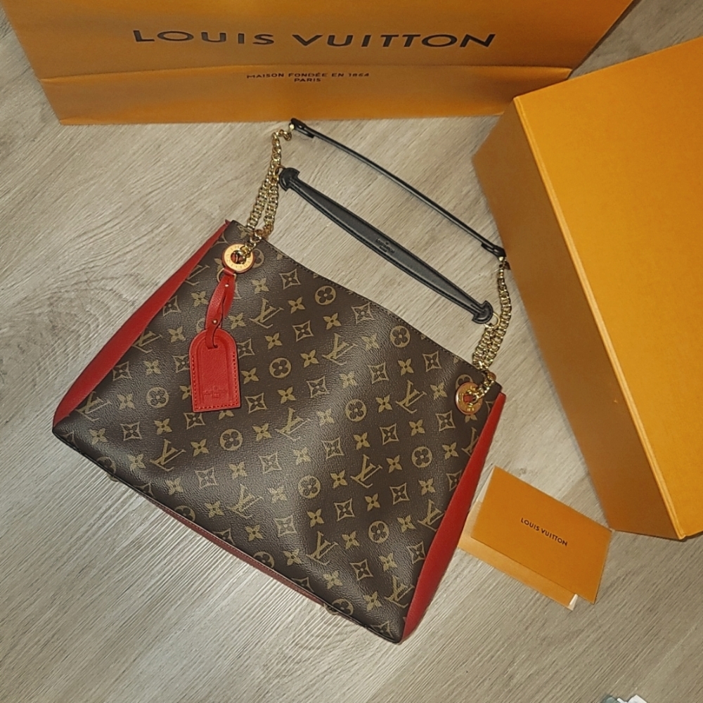 Louis  Vuitton Shoulder Bag